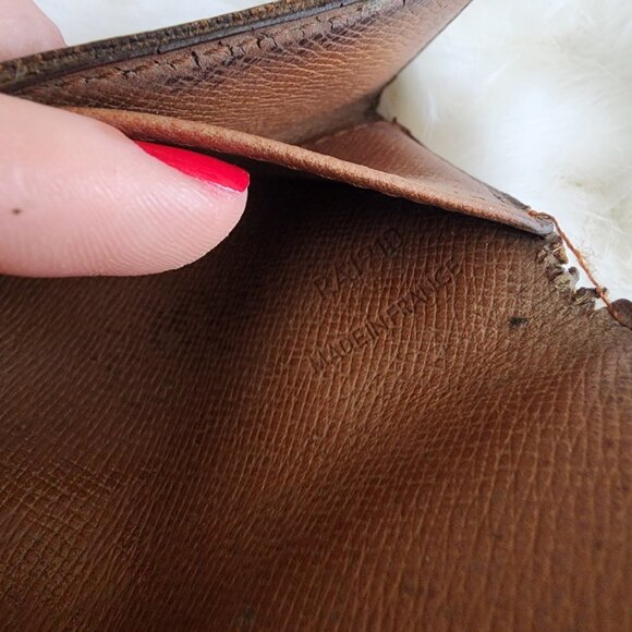 1990s Louis Vuitton 4 Ring Key Case Key Holder Monogram 4" x 2" RA1910 France - Picture 9 of 10